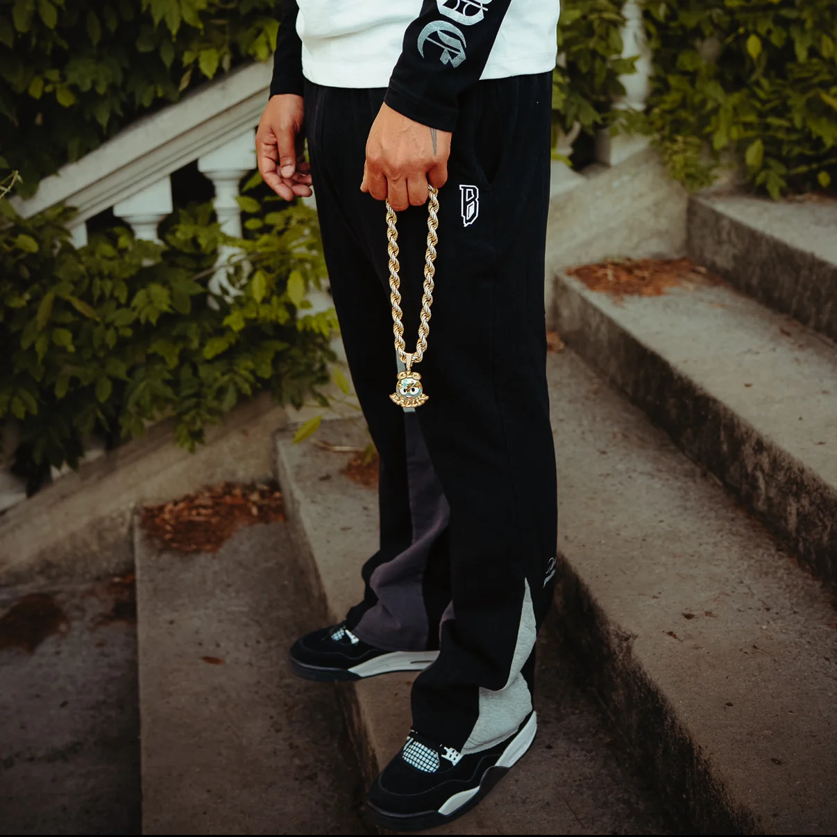 BLACK | FLARE PANTS - Image 3