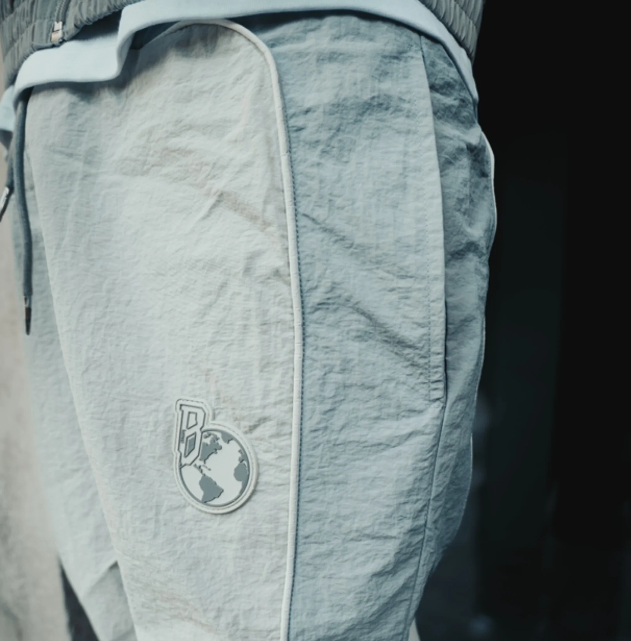 GREY/CREAM | SHELLSUIT - Image 3